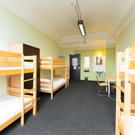 Industriepalast Hostel *