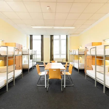 Industriepalast Ostello *