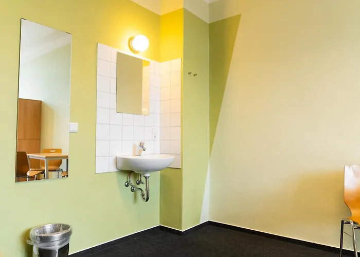 Industriepalast Hostal