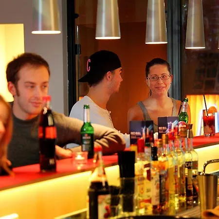 Industriepalast Hostel *