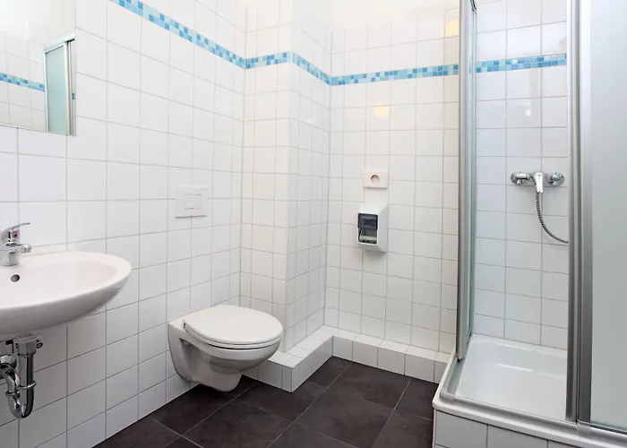 Industriepalast 旅馆 *